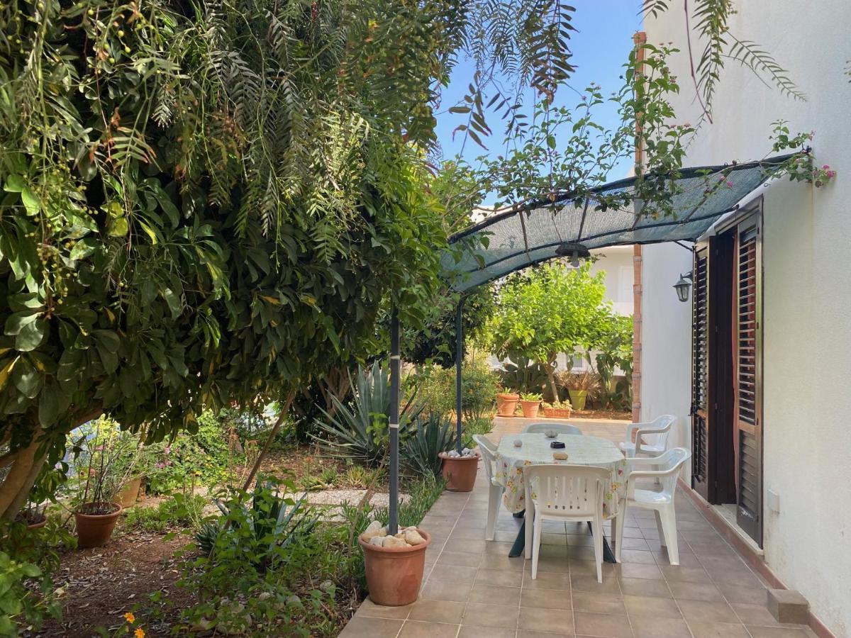 Case Vacanza Cristina Site In Antico Baglio E In Via Abruzzi N 161 San Vito Lo Capo Kültér fotó